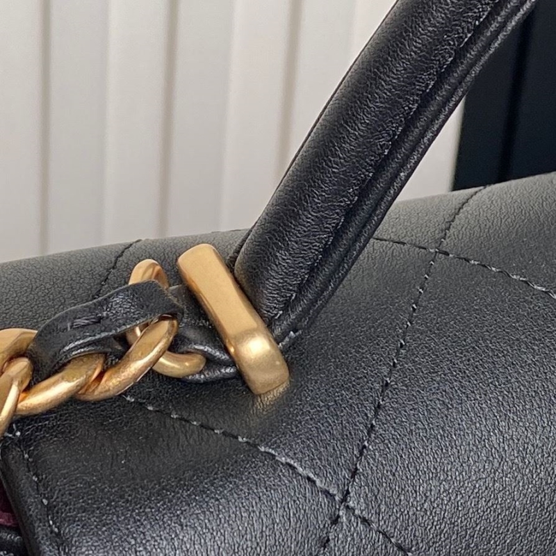 Ch**el satchel bags